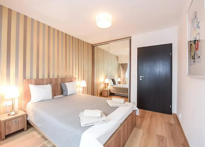 아파트 New Luxury Flat At Unirii Square, Piata Unirii *