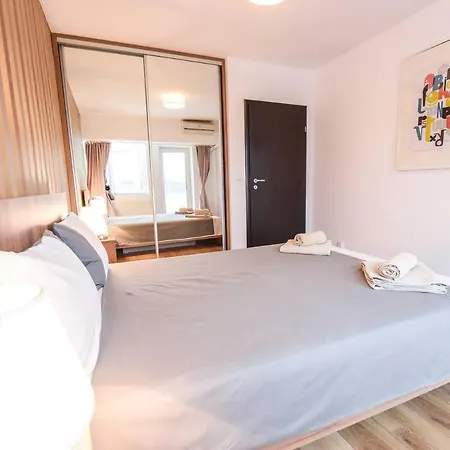 New Luxury Flat At Unirii Square, Piata Unirii * Bukareszt